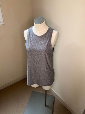 NWOT Athleta Sleeveless Heathered Grey Tank Top Small